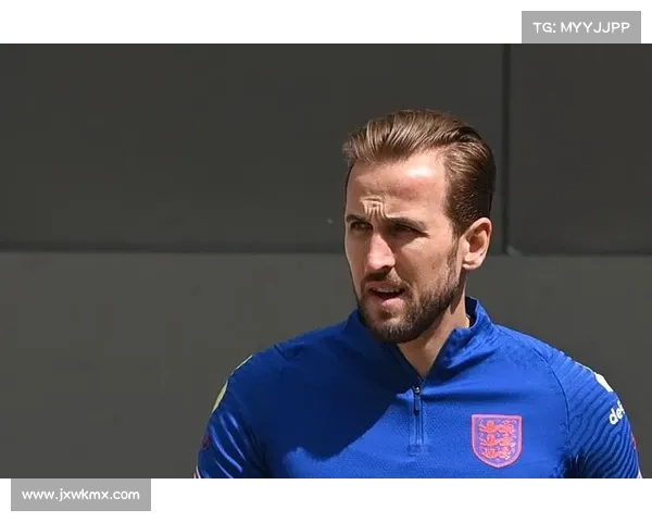 凯恩首次入选英格兰国家队时间及其职业生涯重大转折点分析