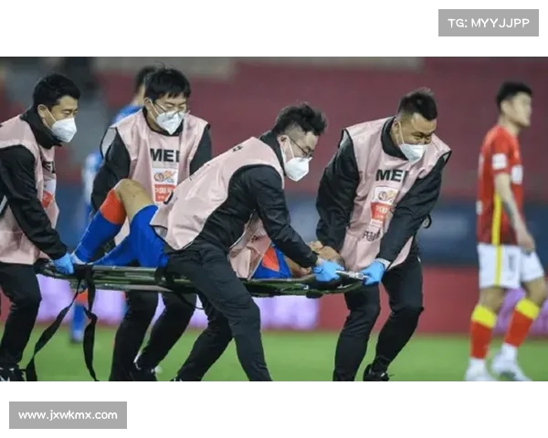 孔德伤势对球队士气的潜在影响及其长远发展分析